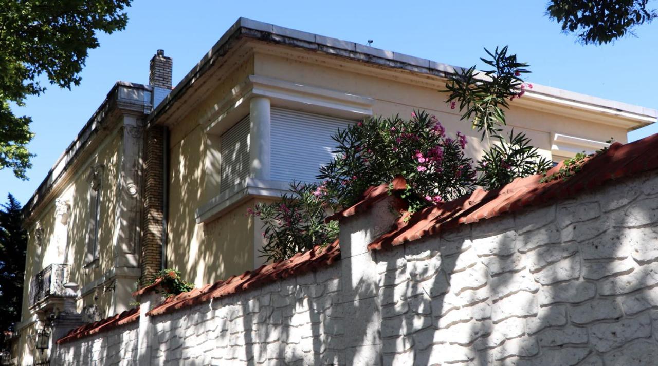 La maison du soleil Vauvert Extérieur photo