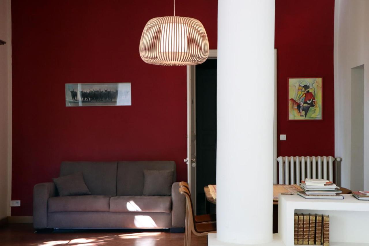 La maison du soleil Vauvert Extérieur photo